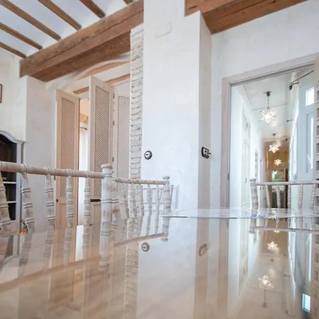 Sherezade Y La Ciudad De Lejlighed *